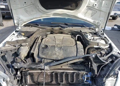 2013 Mercedes-Benz E 350 z USA, uszkodzony, nr VIN WDDHF5KB8DA717586